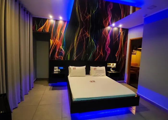 Bruhmom Motel
